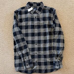 GAP Men's Black and Gray Plaid Shirt